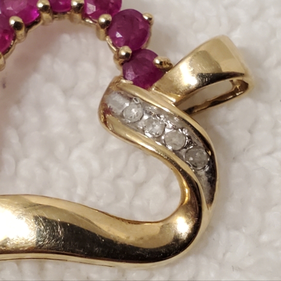 Vintage 10 Karat Yellow Gold Open Heart Pendant Diamonds Red Rubies Women's - Picture 3 of 10